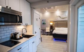River Sirens Hotel-Contactless Check In Hotel