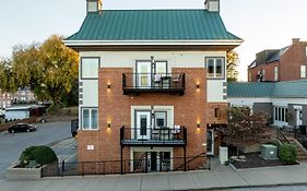 River Sirens Hotel-Contactless Check In Hotel